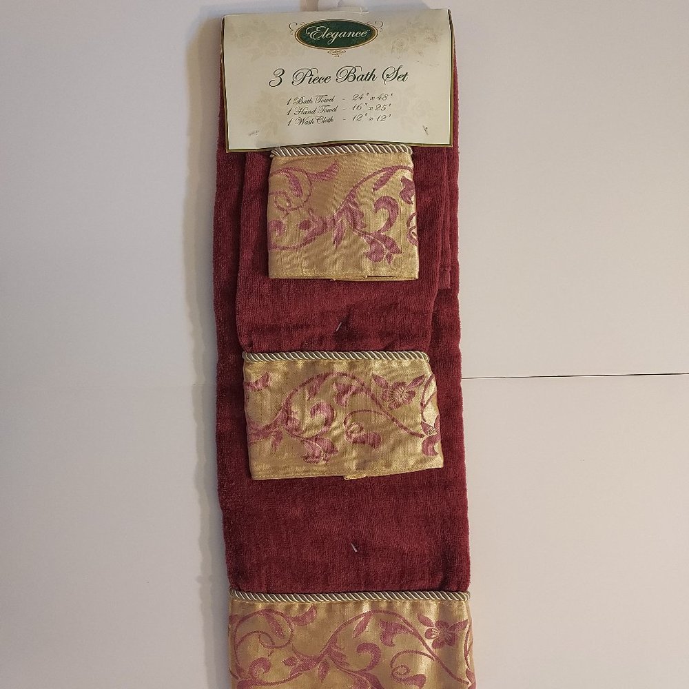 Vintage Burgundy And Gold Accent Bath Towel Set